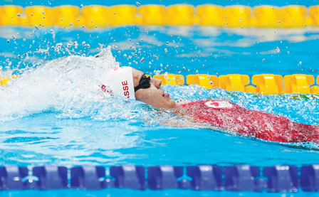 女子200米背泳摘银 加国3金4银5铜12奖牌排11位