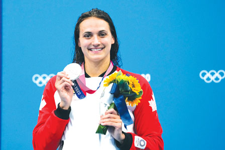 女子200米背泳摘银 加国3金4银5铜12奖牌排11位