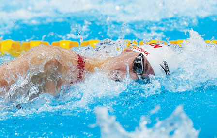 混合泳接力赛勇夺铜牌 加国女将获7奖牌创纪录