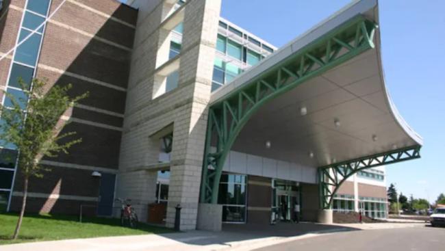 阿尔伯塔省的医院因新冠患者大增而不堪重负