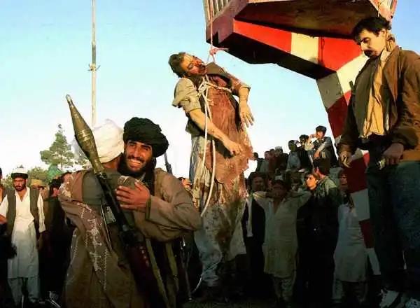 阿富汗悲歌：军阀混战与塔利班的崛起