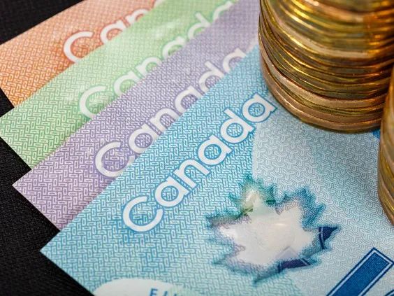 涨幅500%！预测显示：加拿大央行两周内就将加息，年底前利率涨到1.5%