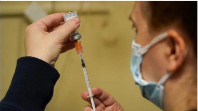 你是否需要打第四针新冠疫苗？几位专家详细分析