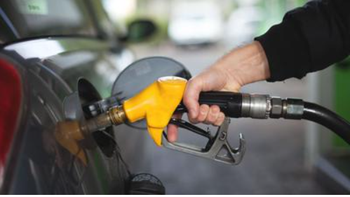 注意！能源分析家：每公升汽油价格明将跌10分
