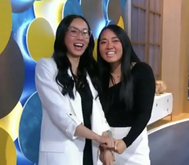 被美加分别领养的中国姐妹，20年后DNA寻亲重逢