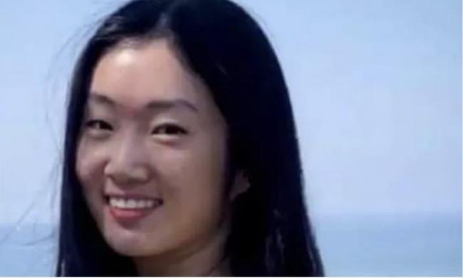 噩耗：22岁华裔女学霸地铁站坠轨！ 卷入车底，血肉模糊！投行实习，纽大高材生