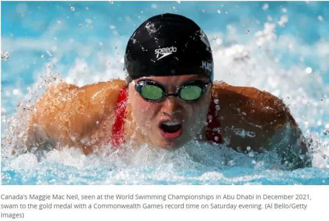 加国22岁被收养的华人女孩拿蝶泳金牌 打破记录