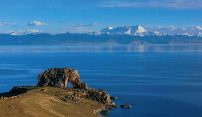 世界海拔最高的咸水湖 中国第三大咸水湖
