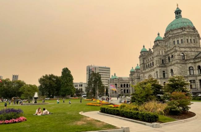 温哥华空气质量全球最差，PM2.5飙升近20倍