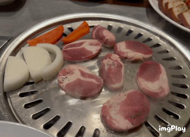 吃韩餐不一定非到高贵林，来素里的这家韩国宝藏餐厅享受一场传统的“韩珍盛宴”吧