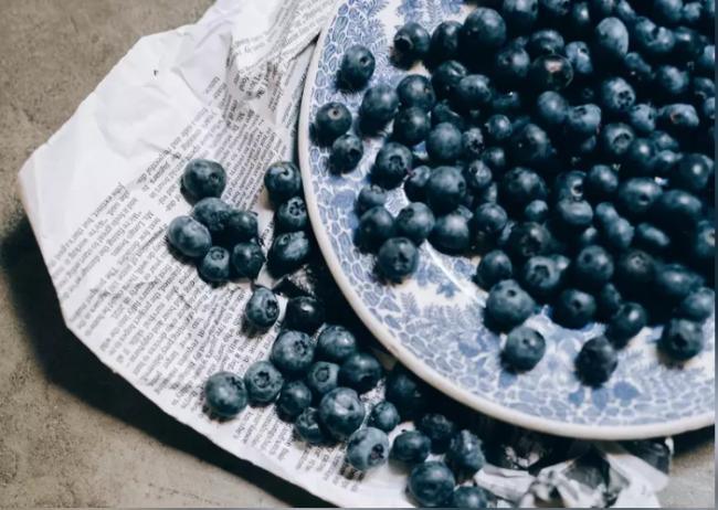 研究发现：每天吃蓝莓 可逆转年长者失智