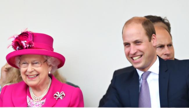 伊丽莎白女王给威廉亲笔信罕见曝光，粉丝泪奔