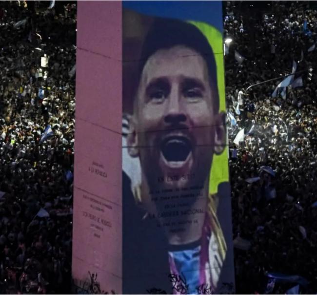 疯狂！200万球迷涌入阿根廷首都：膜拜梅西