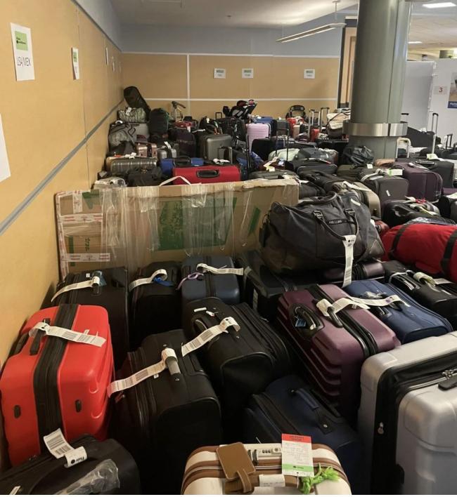 YVR有2500件行李无人认领 妈妈连续4天找救命药