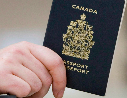 联邦政府宣布护照服务恢复至稳定状态