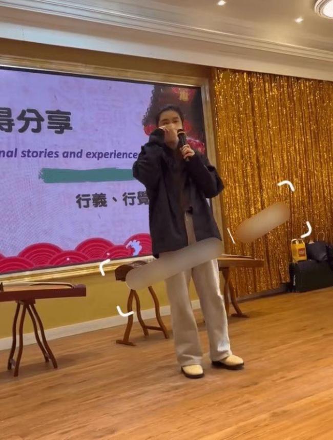 55岁王祖贤加拿大参加华人聚会 穿着朴素接地气