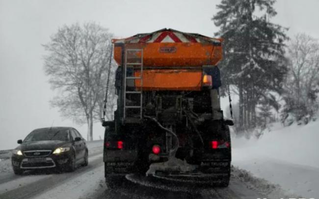 如何防止冬季道路上的雪盐对你的汽车造成损害