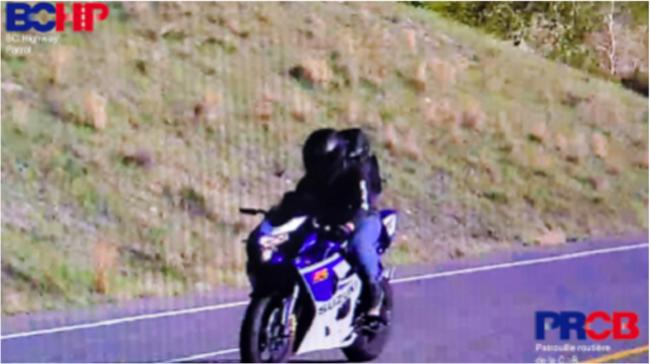 高速路以时速209公里行驶 BC18岁摩托车手被逮