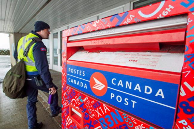 加司法部长考虑改法律 允许邮政检查员拆可疑信