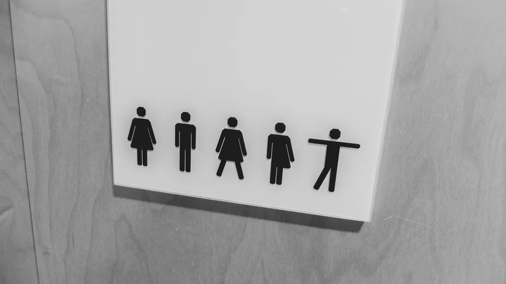 抓狂！大溫這城市學校洗手間不分性別 男女共用
