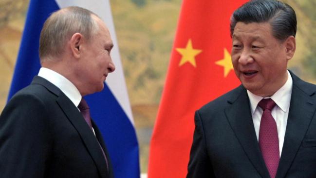 Politico: 中国秘密向俄罗斯运送一支军队的装备