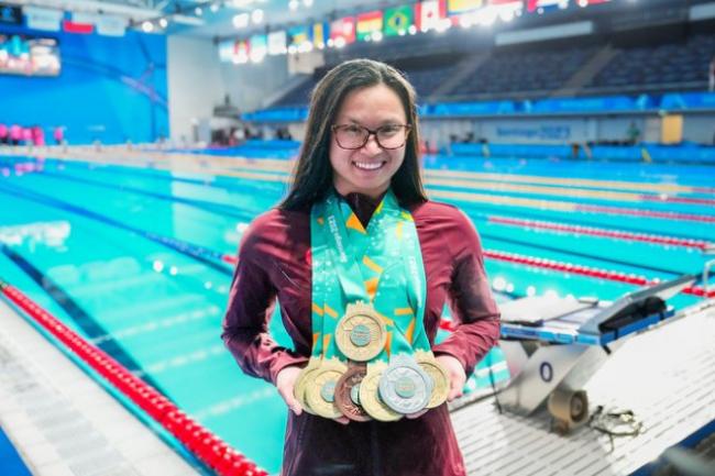 加拿大华裔游泳名将泛美运动会夺5金破纪录