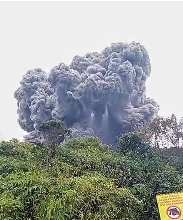 快讯：火山爆发已22死 女大学生满脸烧伤呼救！