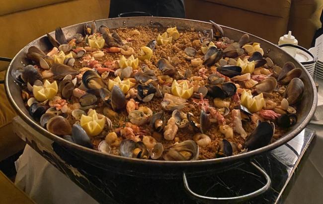 09Paella.jpg