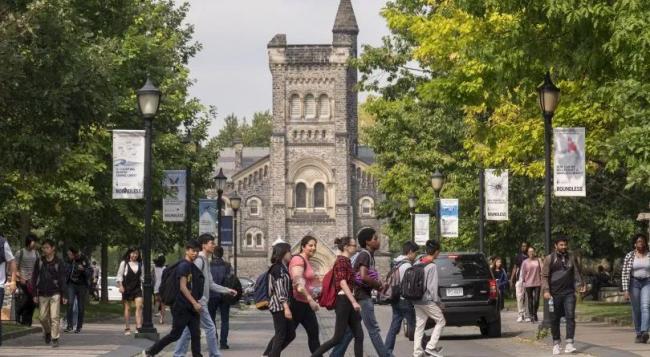 2024年加拿大大学录取分+最难进8大专业排行榜