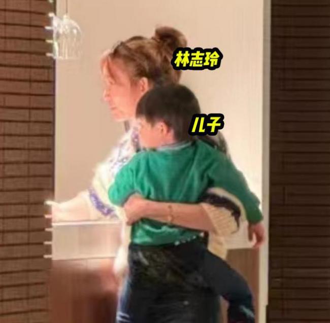 林志玲母子日本度假被偶遇 49岁林志玲保养好