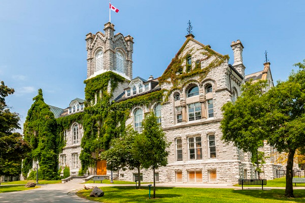 加拿大知名大学宣布：医学院将采用抽签方式录取