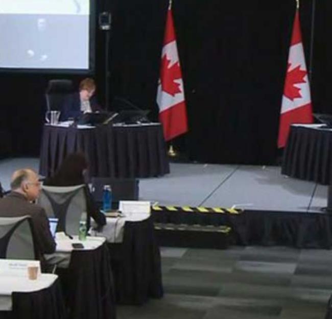 加拿大总理为什么不信加拿大情报局CSIS的情报？