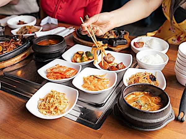 202512_17660954397668.jpg dine17.jpg