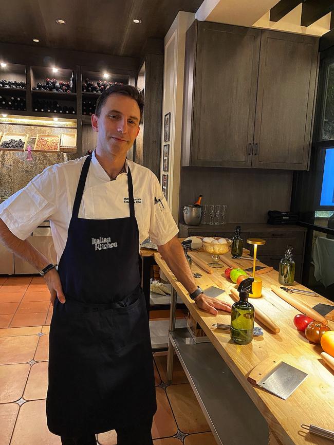 202512_17660954664088.jpg dine18.jpg