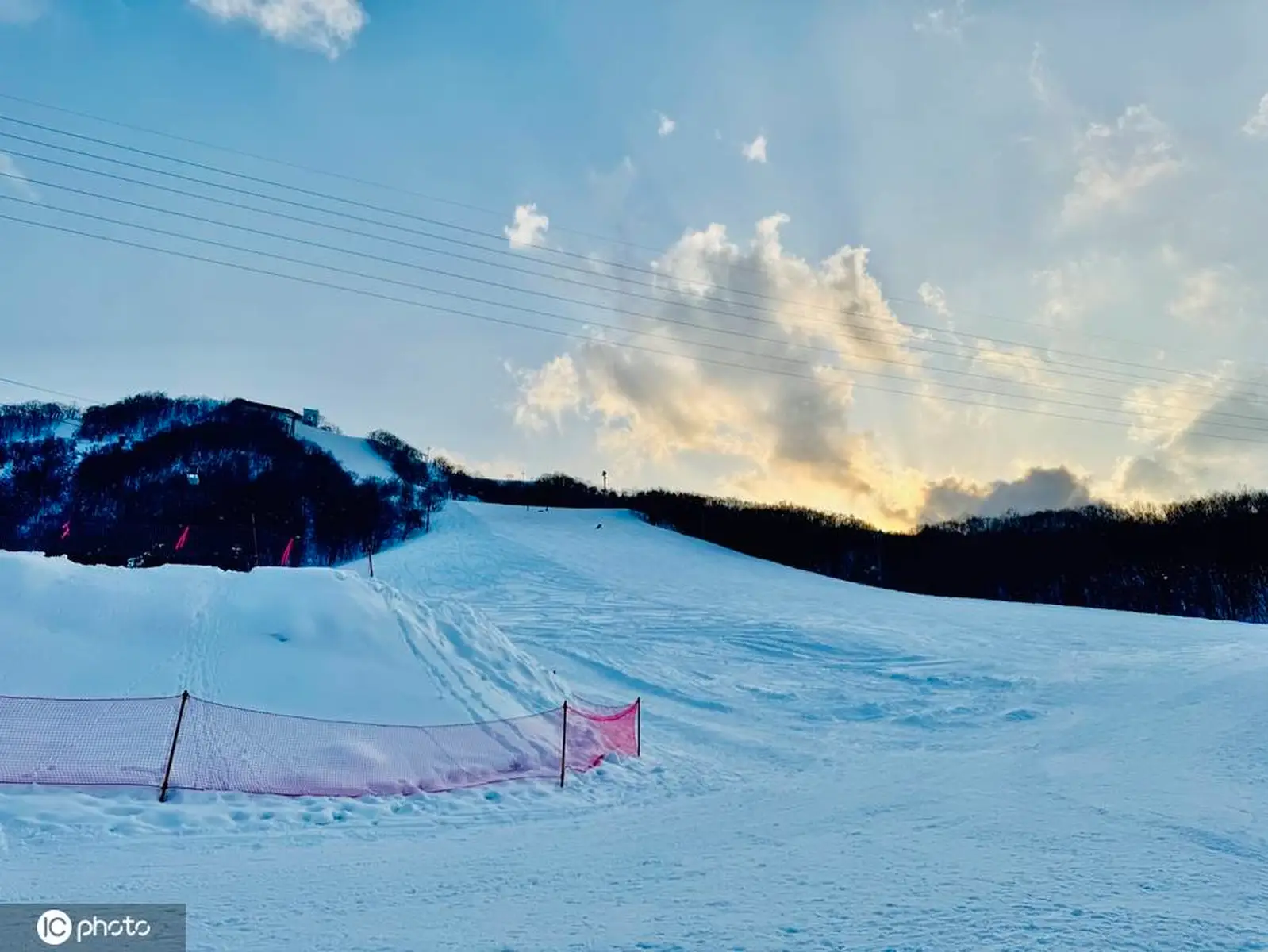 日本北海道小樽天狗山滑雪场：滑雪爱好者的天堂