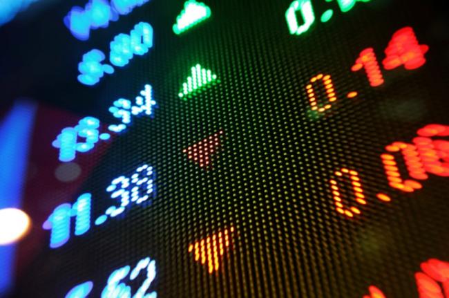 华人经纪疯狂操作狂赚480万佣金 客户血亏870万