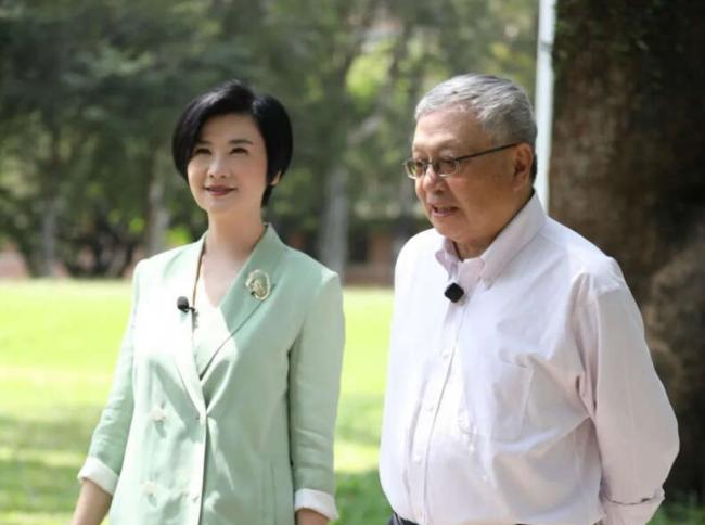 美国名校数学博士、顶流数学家张益唐回国