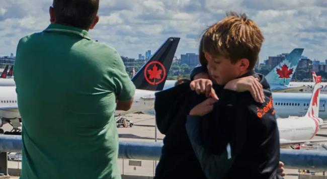 加航复飞,劳资谈判9小时达成临时协议 加航复飞,劳资谈判9小时达成临时协议