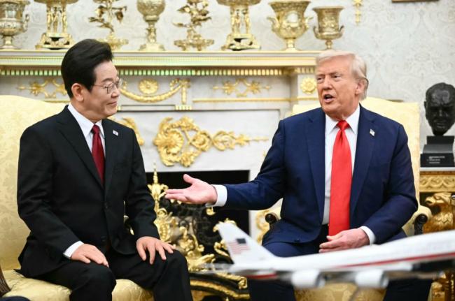 川普再威胁中国：若不供应矿产将征200%关税