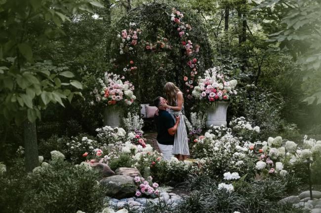刚刚! 顶流巨星Taylor Swift官宣订婚 川普祝福