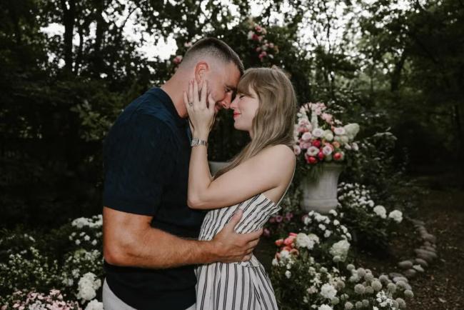 刚刚! 顶流巨星Taylor Swift官宣订婚 川普祝福