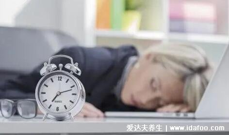 趴着睡觉有什么坏处