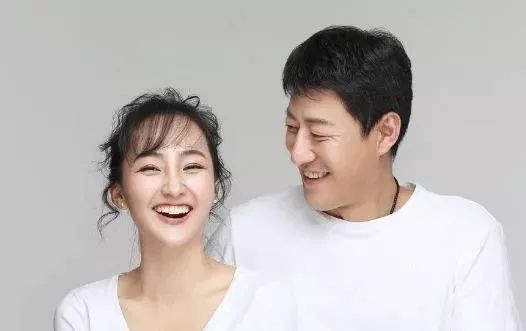 于震：回山东老家定居 青砖瓦房四合院引热议