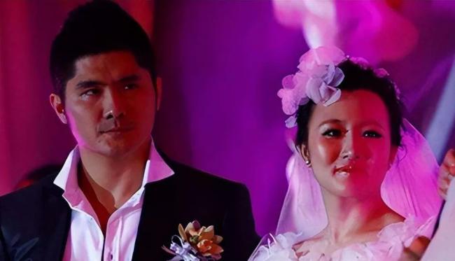 潘长江中秋家宴曝光 如今现状让人唏嘘
