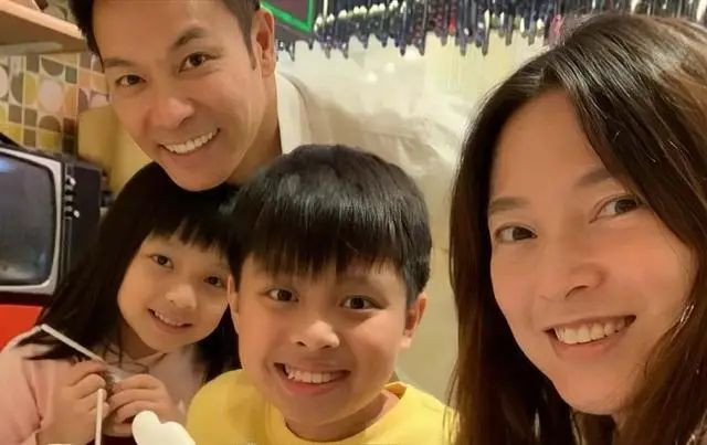 香港知名女星离婚后迎新恋情 主动挽上秃头男