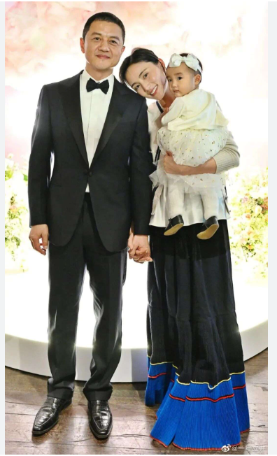 李亚鹏再离婚 他的人生为何混到如此?