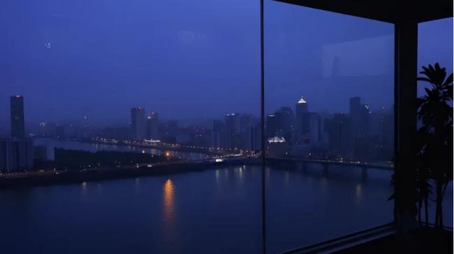 一个普通人，怎样一天赔光十年积蓄（深度访谈）