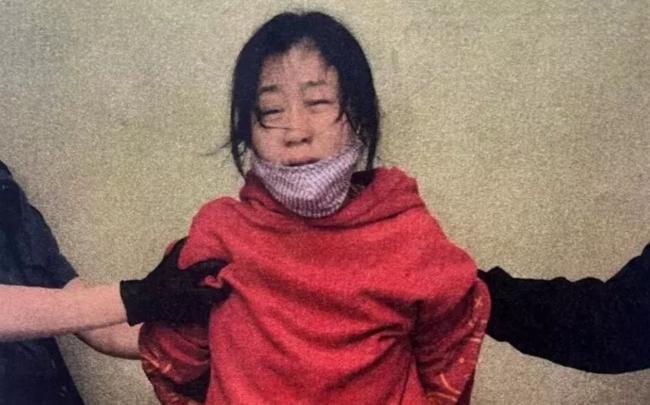 华裔女子温哥华法庭上刺杀另一华裔 被判12年 华裔女子温哥华法庭上刺杀另一华裔 被判12年