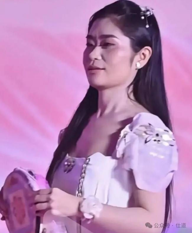 辽宁丑出天际的选美冠军“倩女” 据说背景惊人