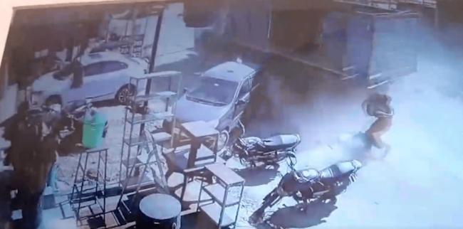 印度货车司机醉酒驾驶 连撞17车酿19死 莫迪致哀 印度货车司机醉酒驾驶 连撞17车酿19死 莫迪致哀